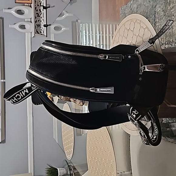 Michael kors  backpack - Picture 3 of 3